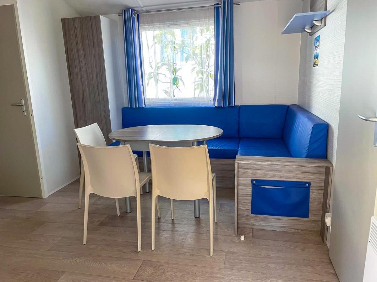 3 Bedroom Chalets Camping Lei Suves - Joycasa Roquebrune-sur-Argens Buitenkant foto