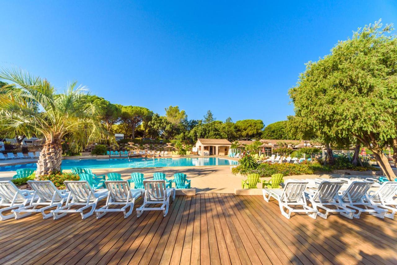 3 Bedroom Chalets Camping Lei Suves - Joycasa Roquebrune-sur-Argens Buitenkant foto