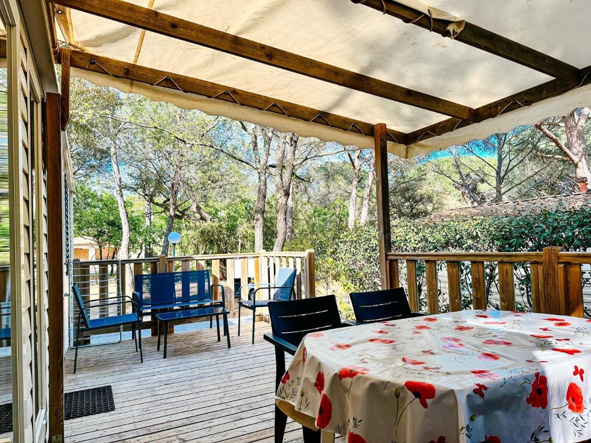 3 Bedroom Chalets Camping Lei Suves - Joycasa Roquebrune-sur-Argens Buitenkant foto