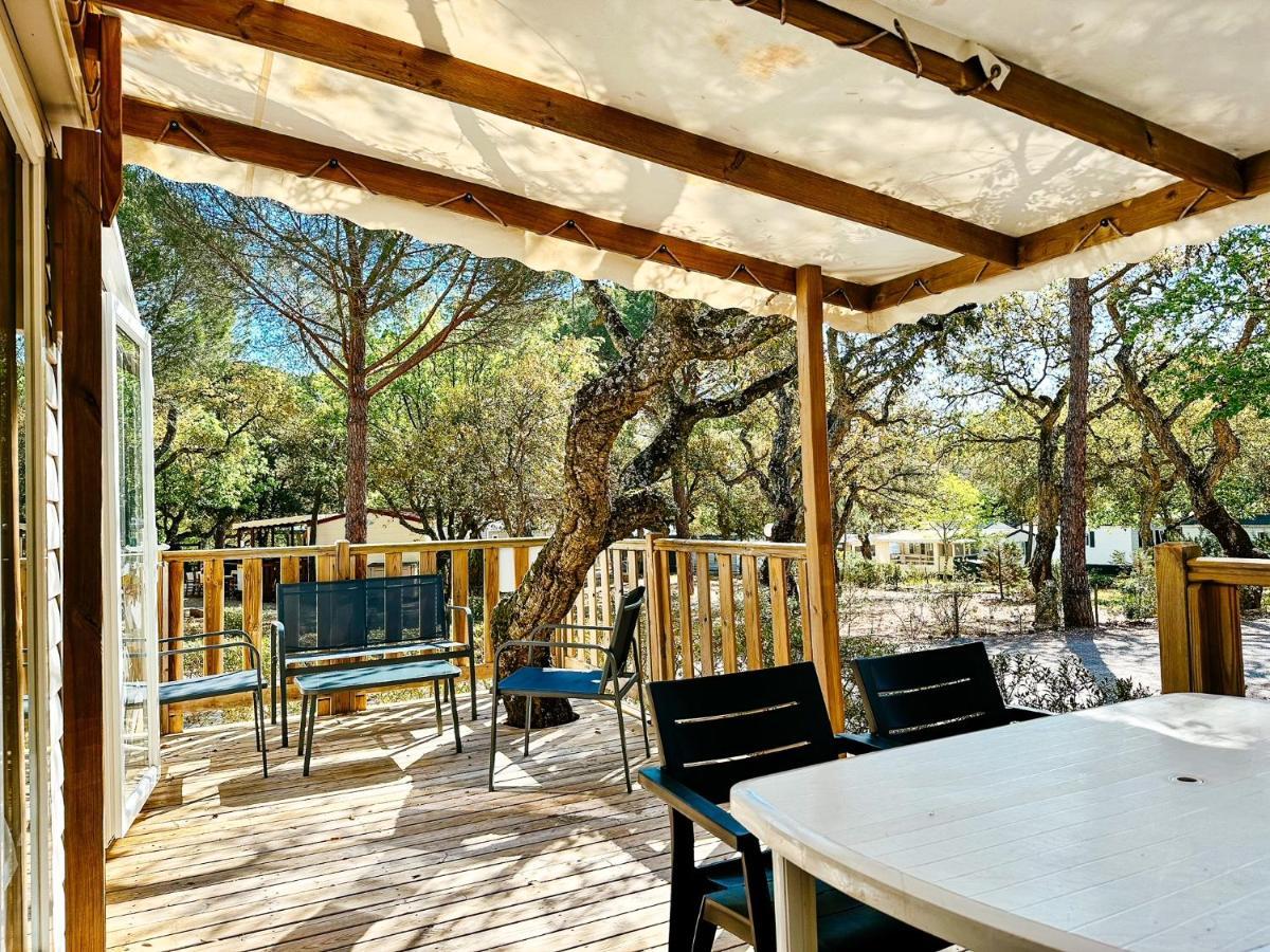 3 Bedroom Chalets Camping Lei Suves - Joycasa Roquebrune-sur-Argens Buitenkant foto