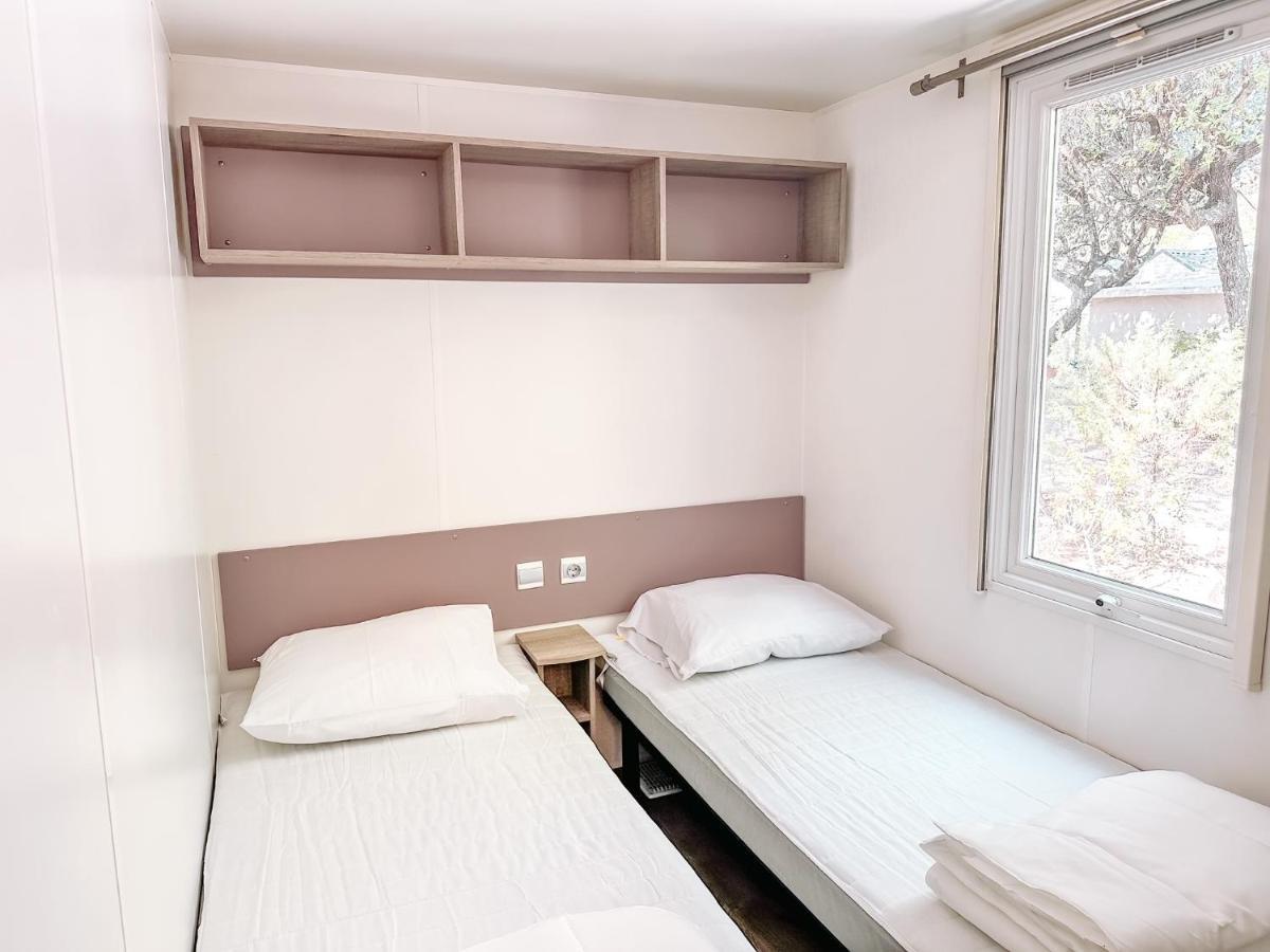 3 Bedroom Chalets Camping Lei Suves - Joycasa Roquebrune-sur-Argens Buitenkant foto