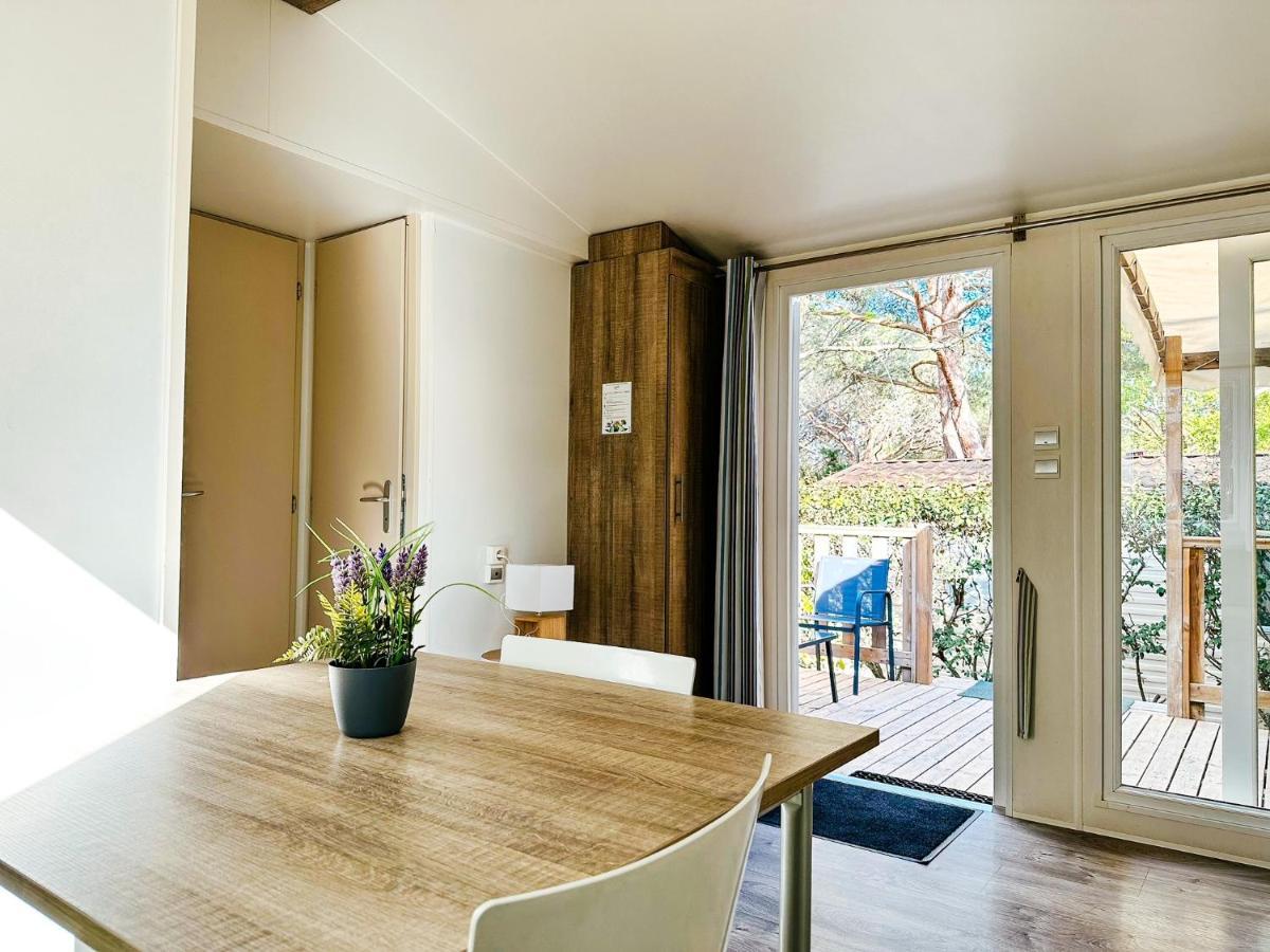 3 Bedroom Chalets Camping Lei Suves - Joycasa Roquebrune-sur-Argens Buitenkant foto