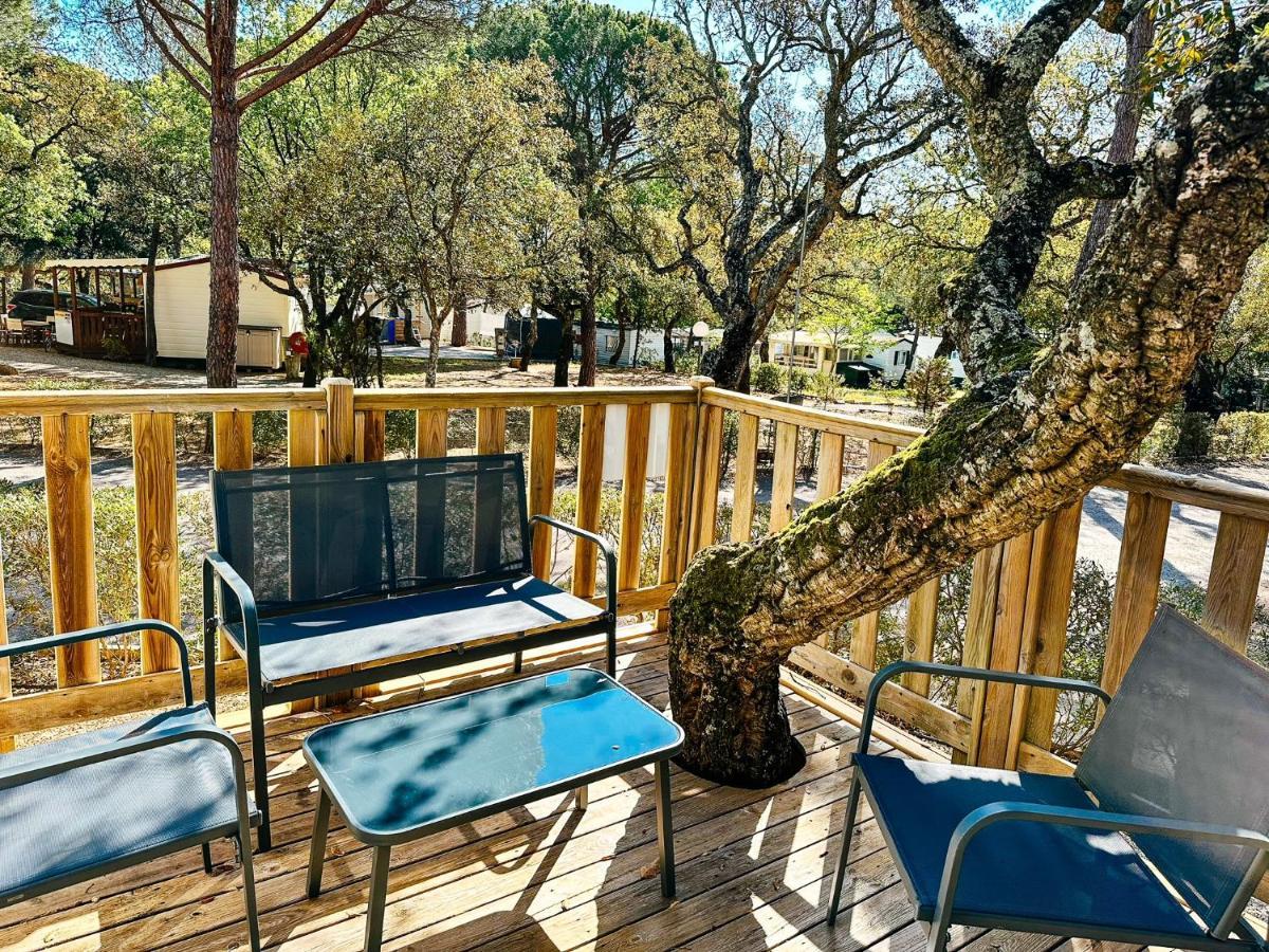 3 Bedroom Chalets Camping Lei Suves - Joycasa Roquebrune-sur-Argens Buitenkant foto