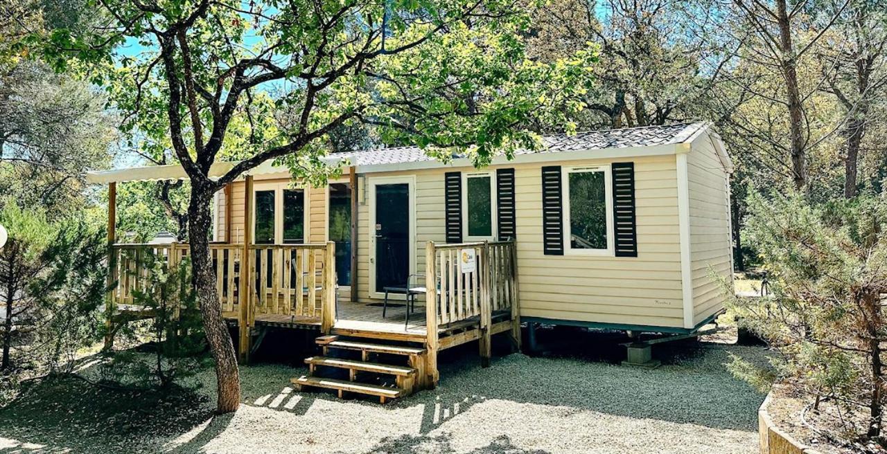 3 Bedroom Chalets Camping Lei Suves - Joycasa Roquebrune-sur-Argens Buitenkant foto
