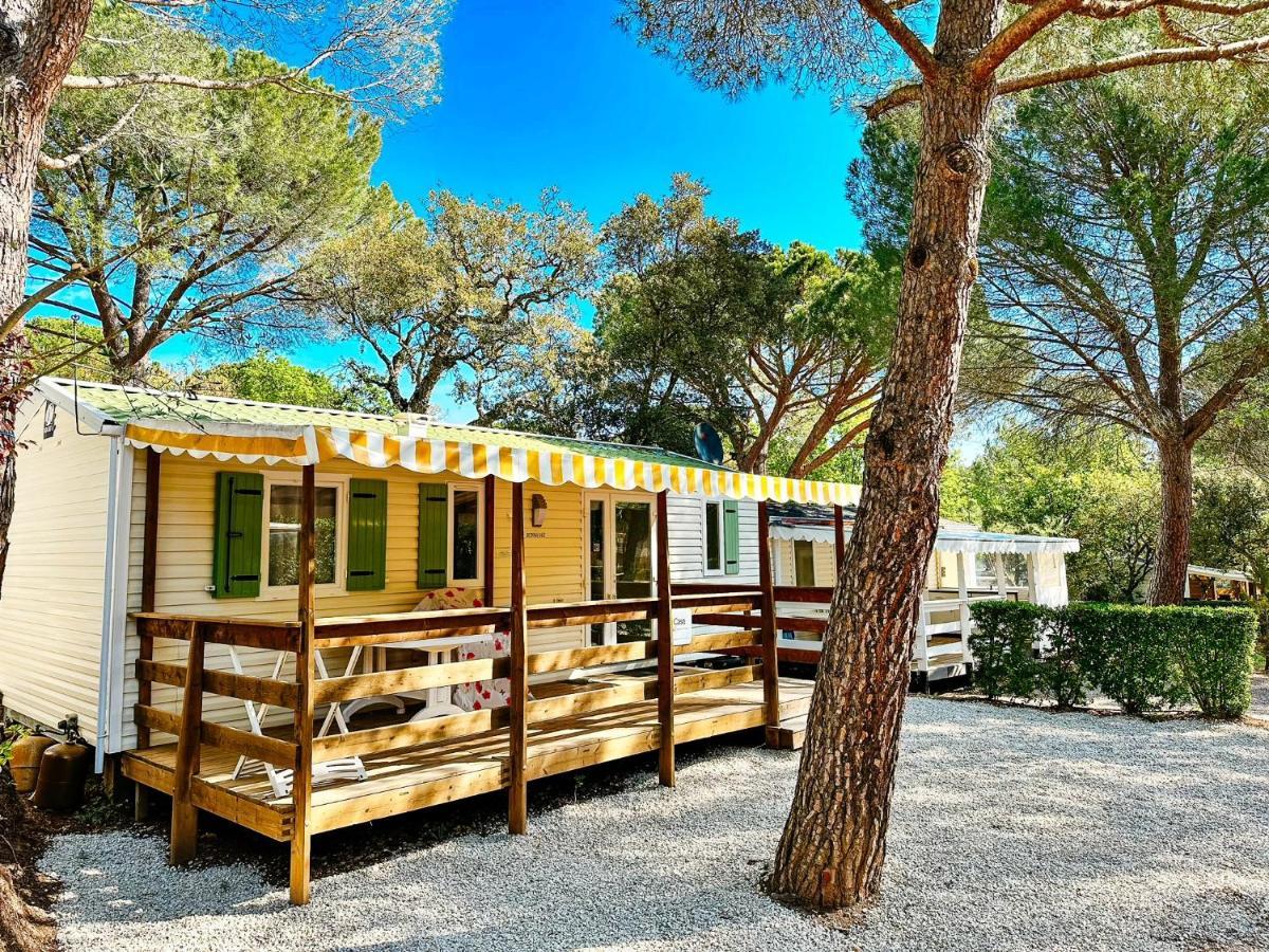 3 Bedroom Chalets Camping Lei Suves - Joycasa Roquebrune-sur-Argens Buitenkant foto